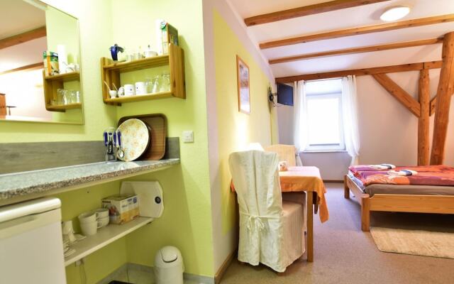 Ferienwohnung in Grundshagen mit Garten