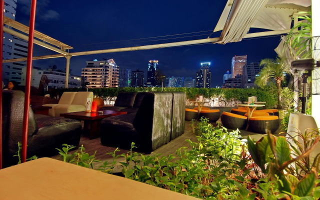 Le Fenix Sukhumvit
