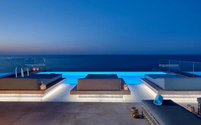 Seafront Apartments by Myseasight
