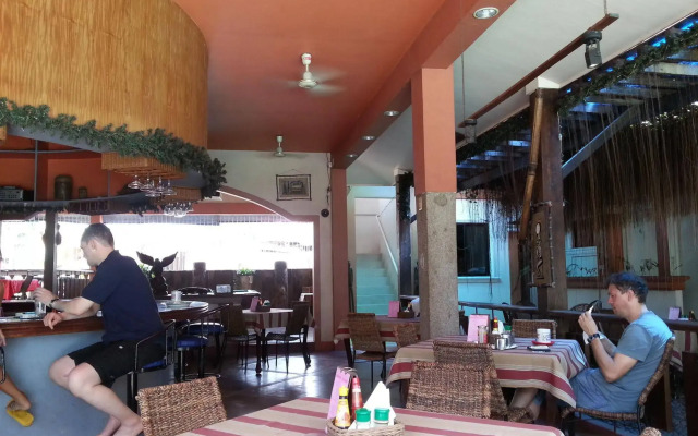 Marquis Hotel & Restaurant