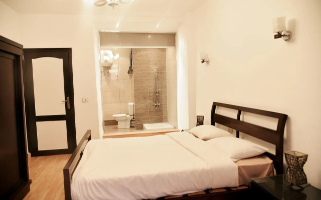 Carlton Deluxe Residences & Apartments