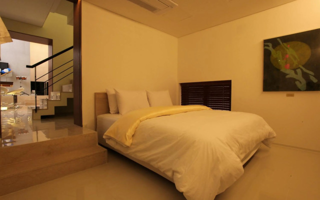 Yuwon Hotel
