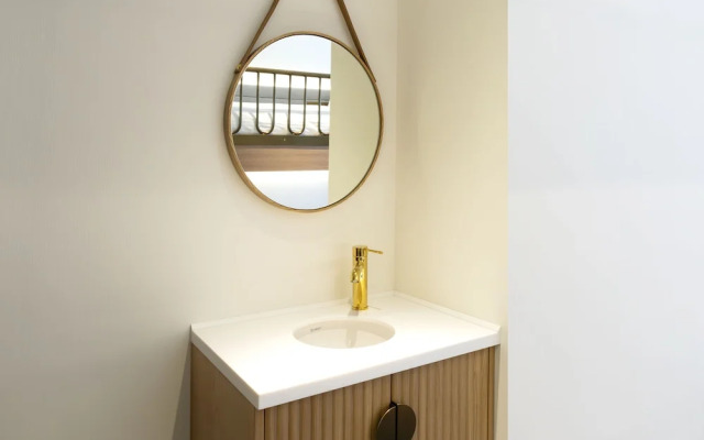 Hotel Comento Yokohama Kannai