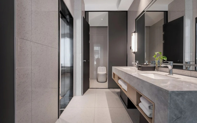 Wanzai Yijia La Maison Hotel