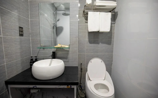 FIRST Studio Hotel Da Nang