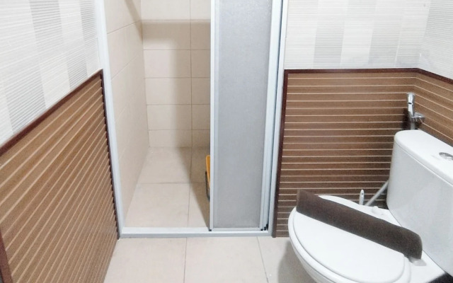 Monochromatic Modern 1Br At Tamansari Prospero Sidoarjo Apartment