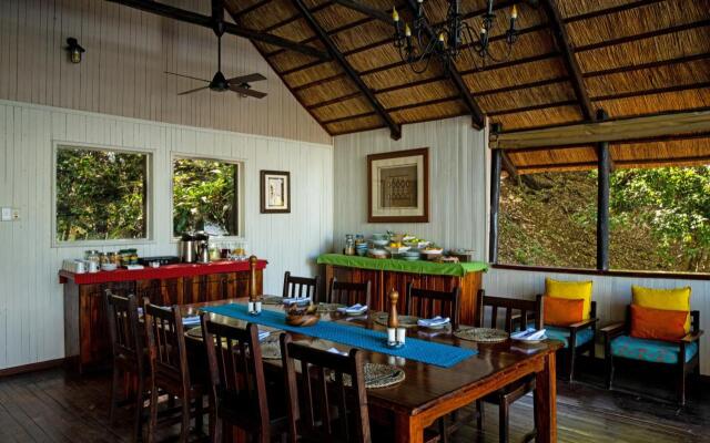 Ichingo Chobe River Lodge