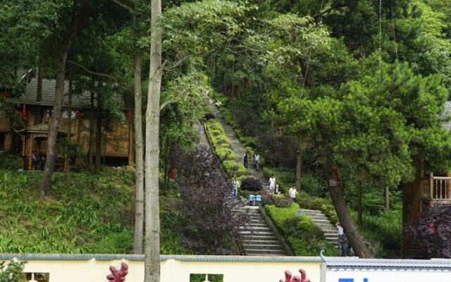 Longrun Forest Hotel