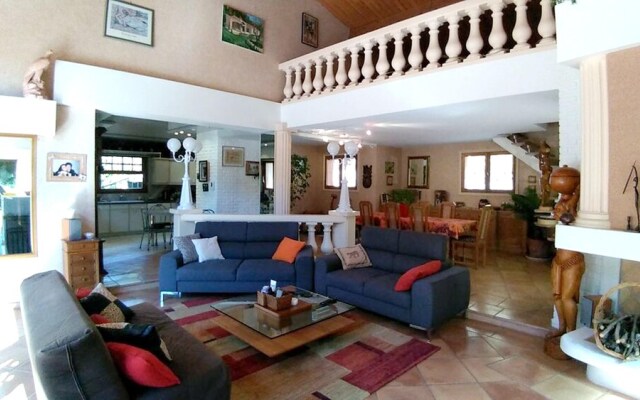 Villa With 4 Bedrooms In Puget Theniers, With Wonderful Mountain View, Private Pool And Enclosed Garden 40 Km From The Slopes