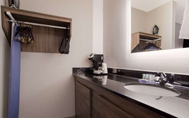 Best Western Flagship Inn