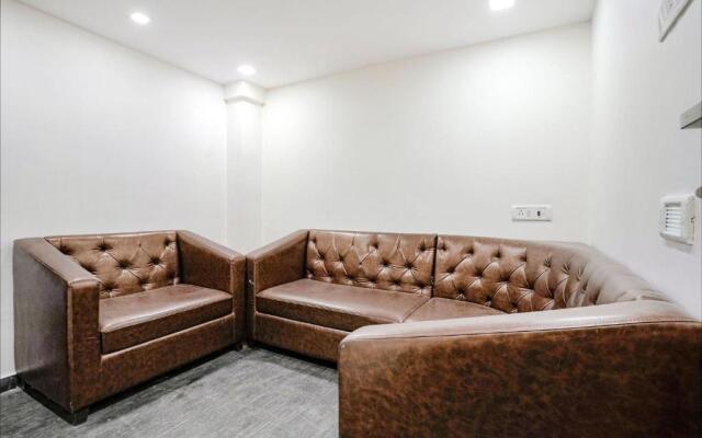 Fabhotel Babas Residency