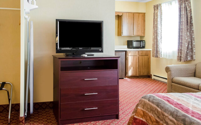 Rodeway Inn & Suites