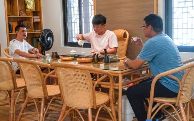 Changting Traveler Return Inn