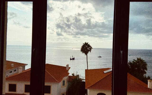 Ocean Cliffs Apartments