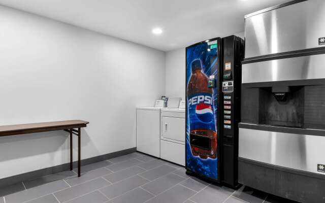 Comfort Inn & Suites York North