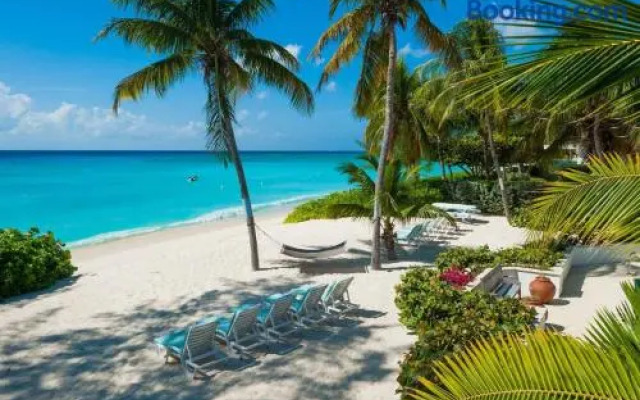 Coconut Walk by Grand Cayman Villas & Condos