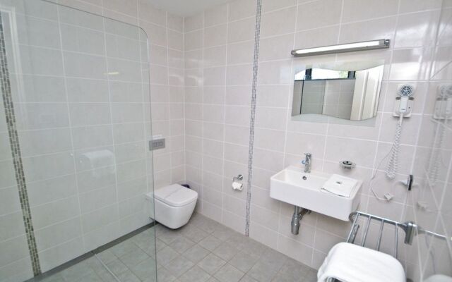 Sun Worship Crescent Head