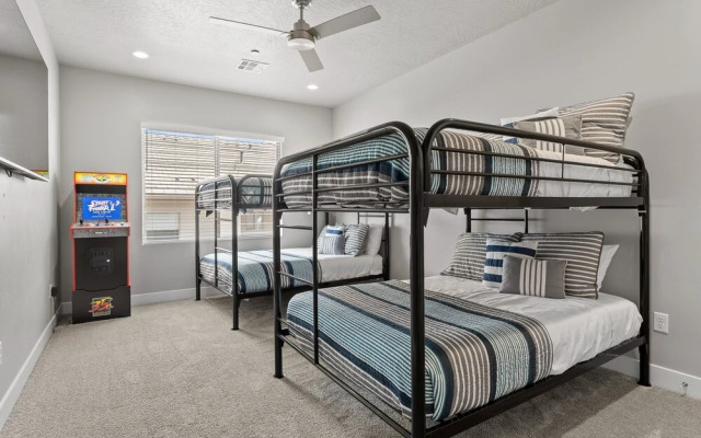 Winner, Winner! 13 Bedroom Home