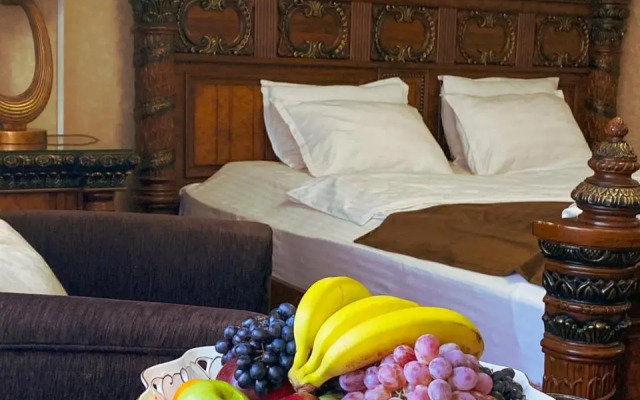 Nomad Hotel
