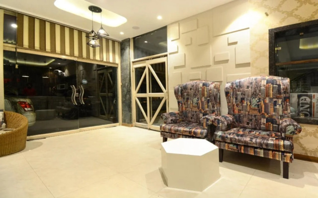OYO Flagship 29078 Hussainpura Hukam Singh Road