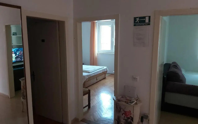 House Petar by sea