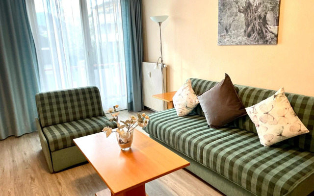 Happy Living Apartments