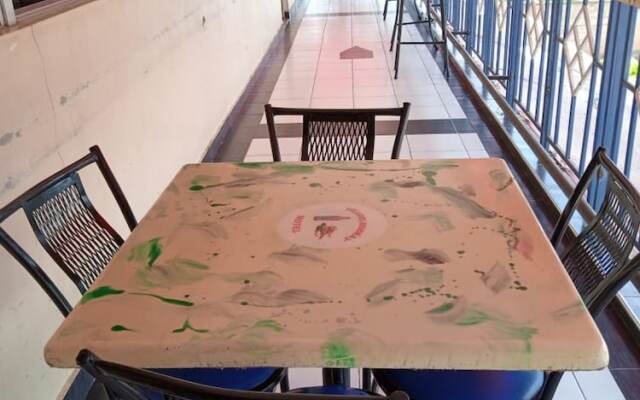 Dillions Highway Motel