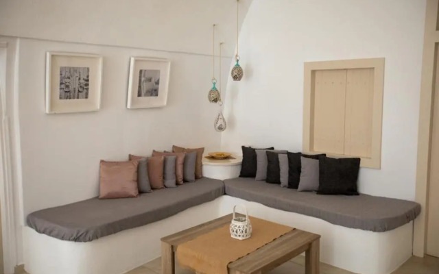 Sunset View Villa Santorini With Outdoor Jacuzzi