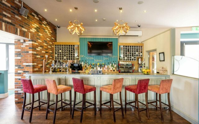 The Inn Boutique Hotel Bar and Restaurant