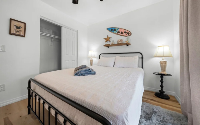Manatee Cove Retreat | Pet-Friendly Coastal Home Sleeps 6