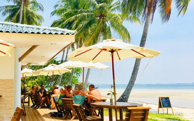 Koh Mook Riviera Beach Resort
