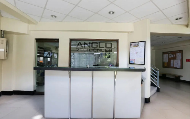 Anglo Residences by OYO Rooms