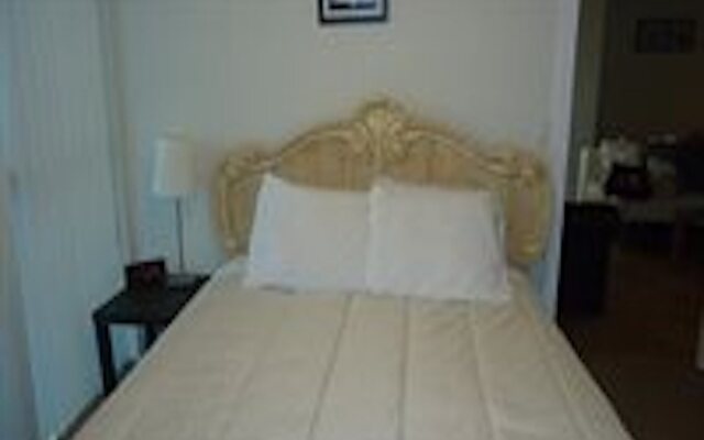 E.S.I Furnished Suites at Fly Condos