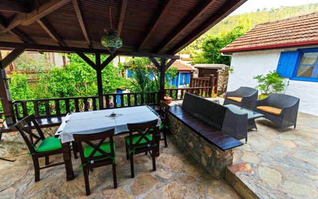Villa Huzur by Villatatilin