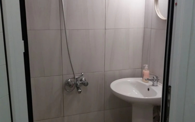 Grandma's House Vederoi