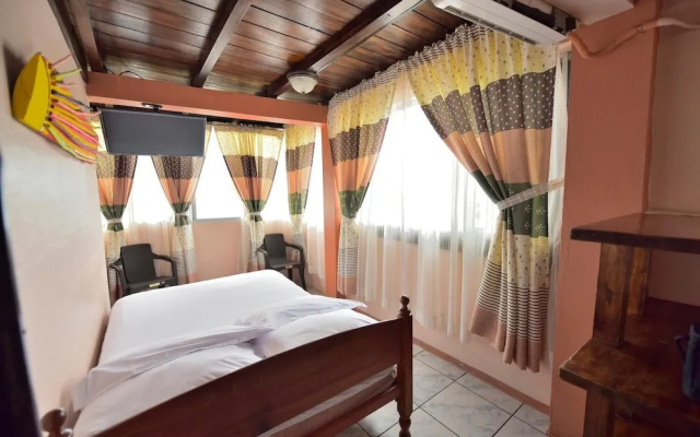 Hotel La Barca