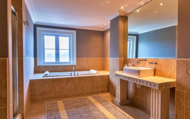 Stratford House - Luxury 4 Bed Townhouse