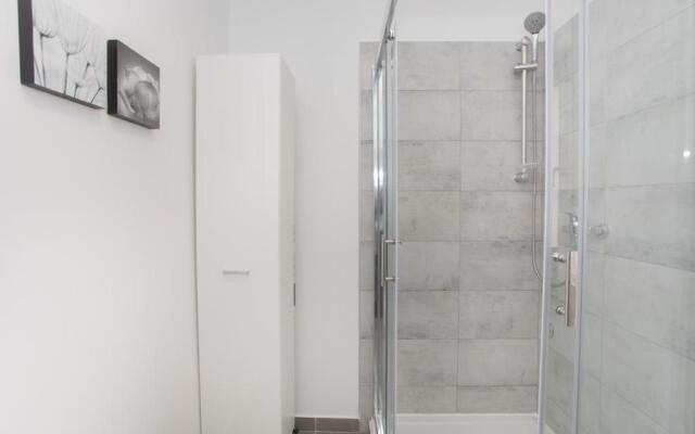 Aurum Apartment