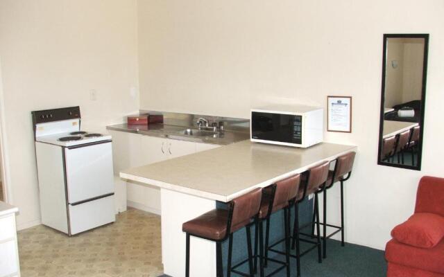 Asure Saddle and Sulky Motor Lodge