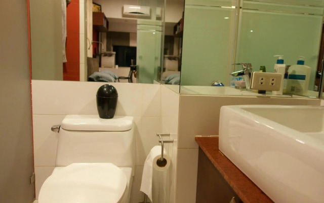 Luxury Condo at Forbeswood Parklane