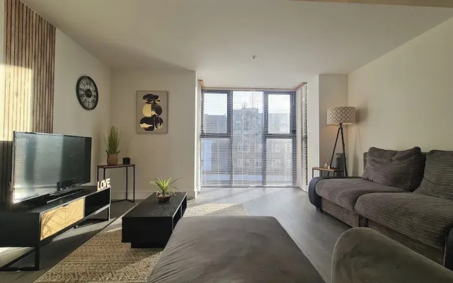 Modern City Apartment