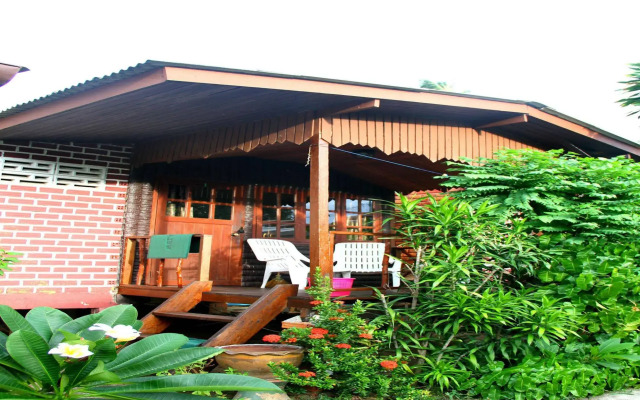 The Boardroom Beach Bungalows