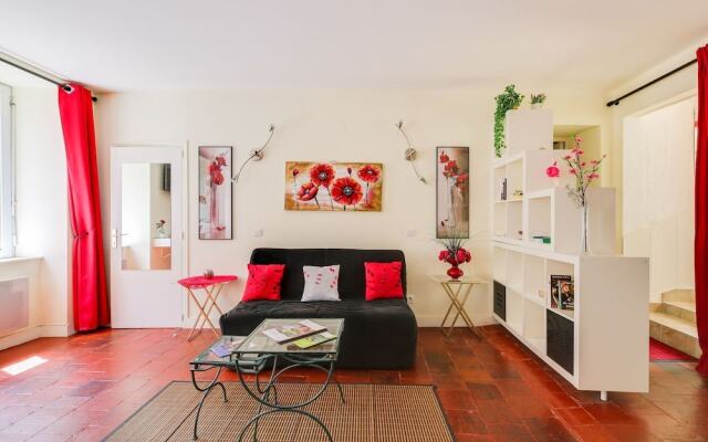 Lovely Apartment in Bayeux With Courtyard & Heating