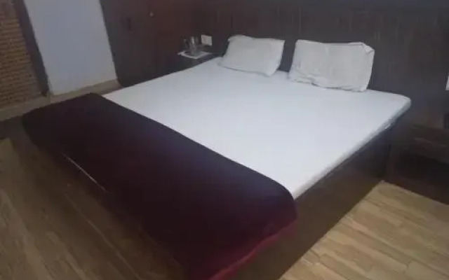 Shri Rajadhiraj Guest House