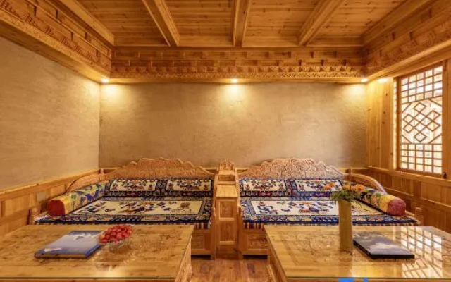 Danba Valley Kande Muzang Culture B&B