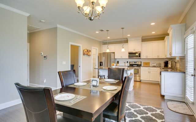 Quaint Grovetown Getaway w/ Private Hot Tub!