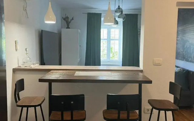 Apartment Main Street