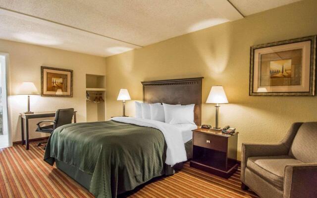 Quality Inn & Suites at Tropicana Field