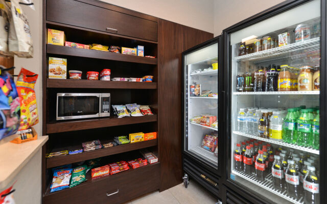 Holiday Inn Express St. Louis West - O'Fallon by IHG