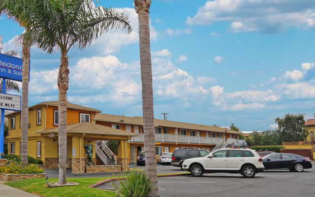 Redondo Inn and Suites